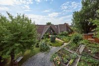 Seminarraum-Eingang-mit-Garten